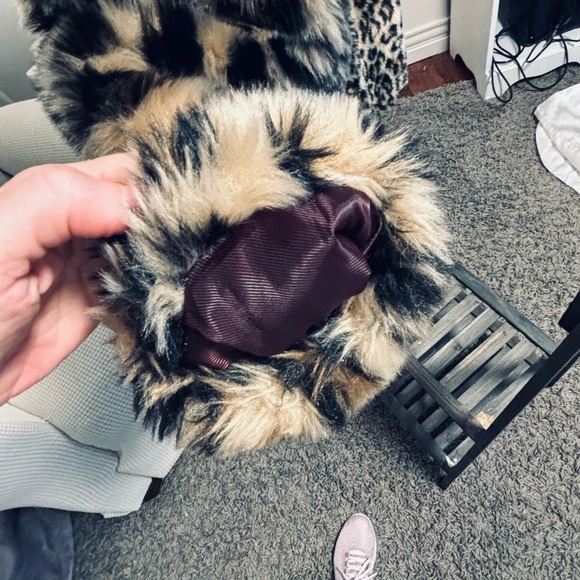 Faux Fur - Picture 2 of 5
